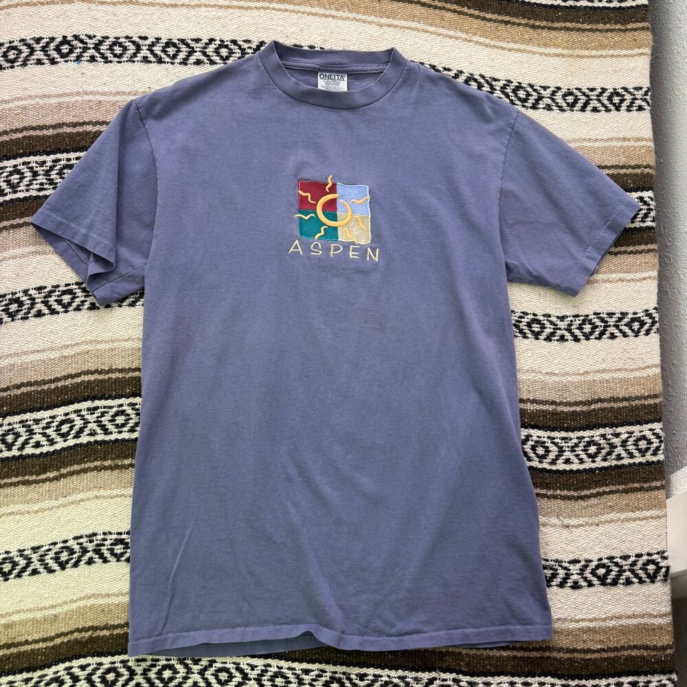 Vintage 90's Aspen Colorado Pastel Pale Blue Embroidered Tee Shirt Sz Medium VTG